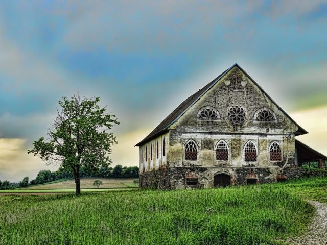 La Muse ou Château de Lavigny : quelle résidence choisir