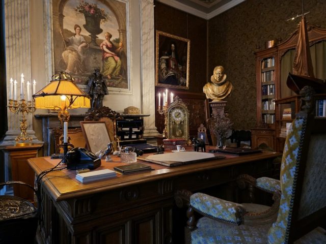 Choisir entre Maison des écrivains et Maison des écrivaines